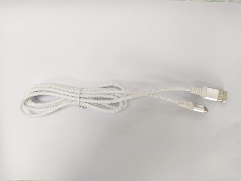 2A大電流microUSB數(shù)據(jù)線，深圳數(shù)據(jù)線定制廠家