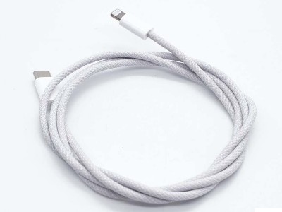 蘋(píng)果新數(shù)據(jù)線——Lighting編織線！
